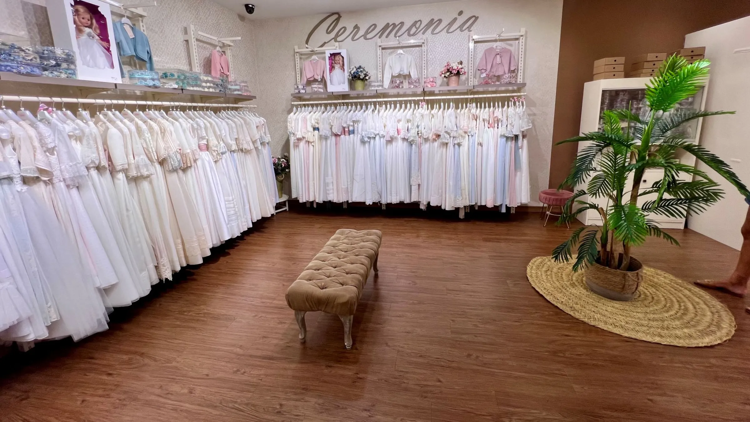 Outlet de Vestidos de Comunión en Madrid