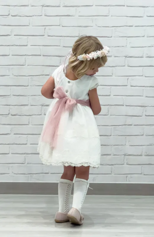 Vestido niña Arras con fajín rosa y detalle floral