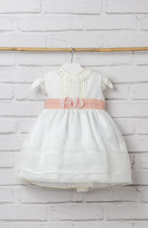 La ceremonia más delicada Vestido Bautizo niña bebé con fajín rosa , ideal para bautizos de verano