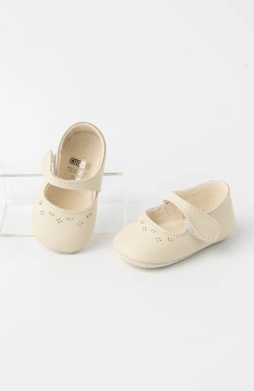 Zapatos bebé de piel sin suela para Bautizo color crudo , elegantes y cómodos