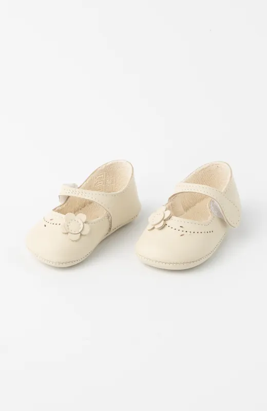 Ideal para su primer evento Zapatos de piel sin suela para bebé con detalle de flor, ideales para bautizo