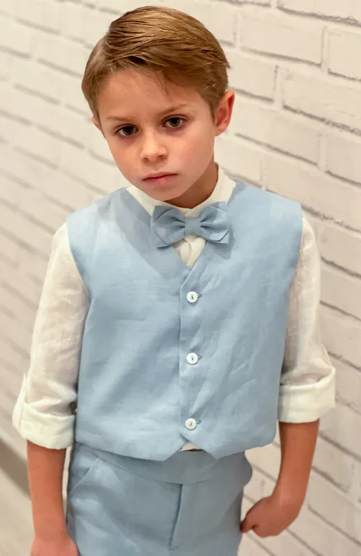 Ideal para llevar anillos y sonrisas Traje de lino para niño de Arras celeste, ideal para llevar las arras en una boda
