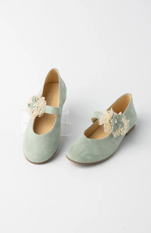 Detalles que pisan fuerte Zapatos de Comunión para niña