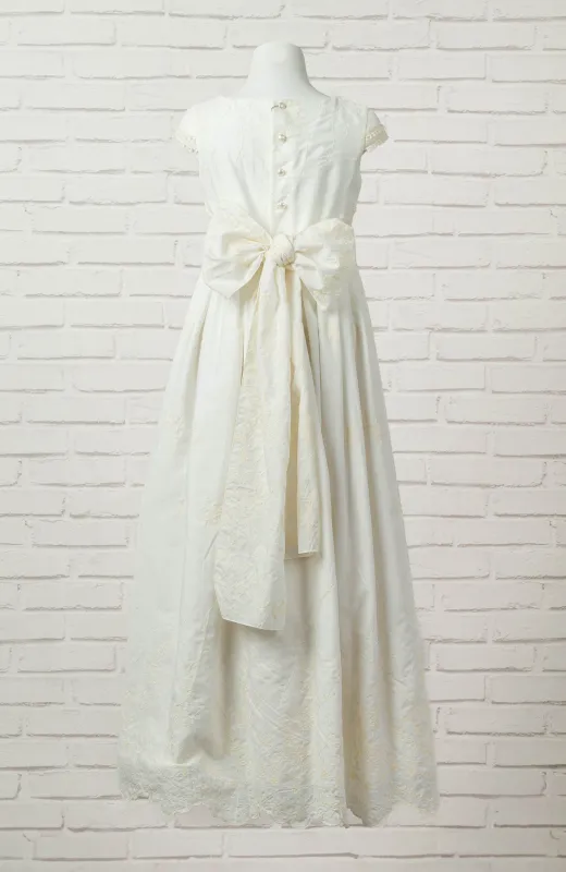 Porque cada detalle importa Vestido de Comunión niña Outlet en Madrid