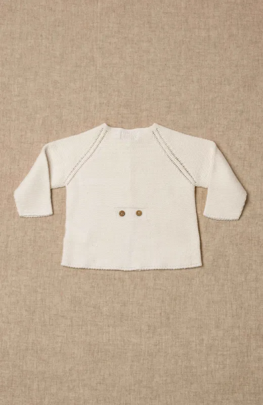 Para que nada estropee su gran día Chaqueta niño punto bobo abotonada color crudo, larga, con detalle en espalda