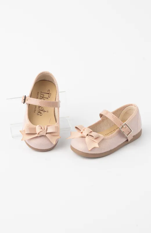 Zapatos niña lacito rosa con suela de goma , ideal para Bautizo y Arras