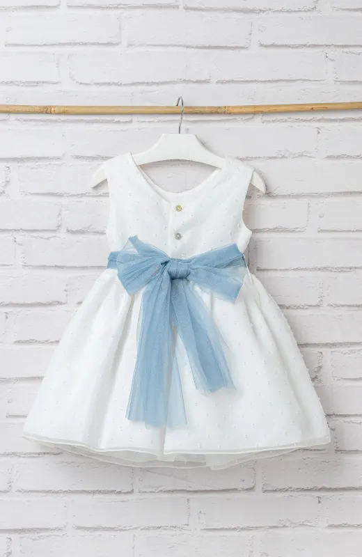 Vestido niña ceremonia plumeti fajín azul con escote en espalda