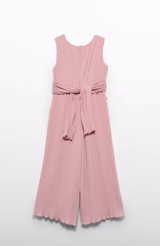 Libertad, elegancia y confianza Mono niña plisado rosa de Abel and Lula, perfecto para Arras