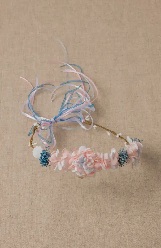 Corona niña ceremonia flores artesanales azules y rosas