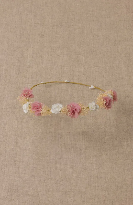 Envuélvela de belleza sin exceso Corona niña ceremonia flores bicolor