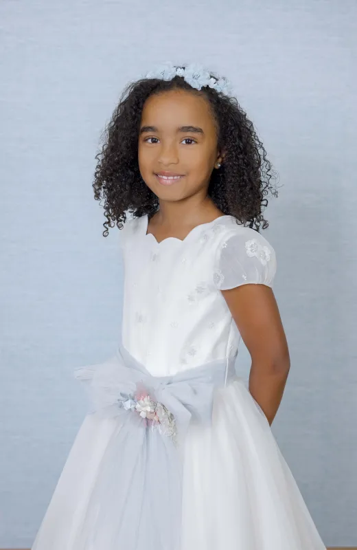 Vestido Comunión Ondas fajín verde Claudia