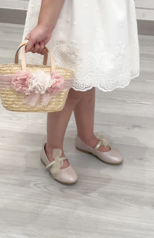 Vestido Arras niña bordado con fajín rosado Inés