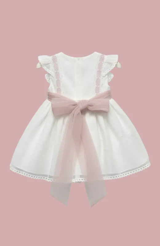 Celebra la infancia con estilo Vestido de Bautizo con fajín rosa Margarita