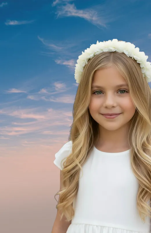 Corona niña ceremonia flores color crudo Chipiona