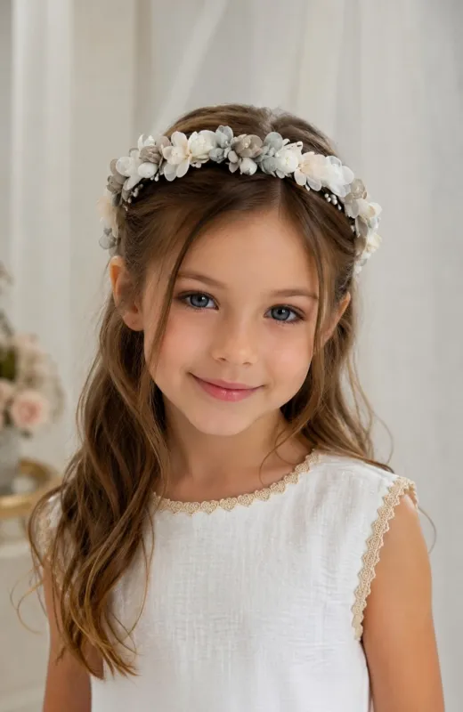 Corona niña flores lino