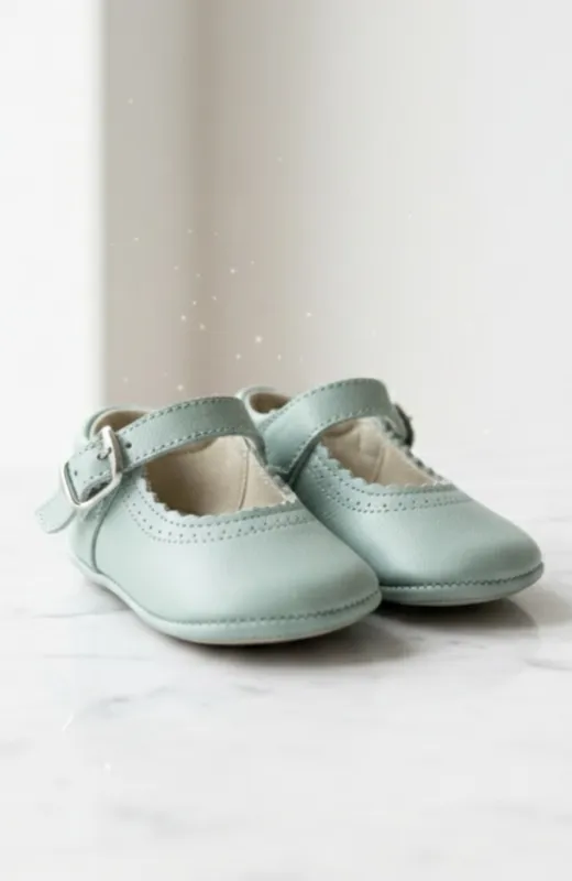 zapatito bebe verde tipo MERCEDITAS