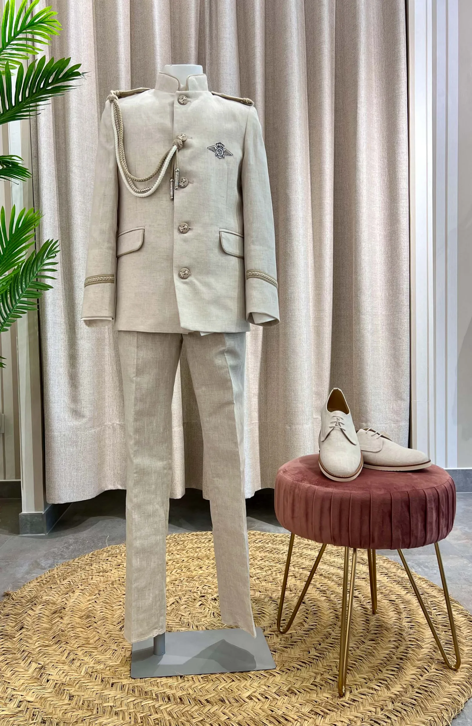 Traje de Comunión Almirante lino tostado cuello mao, Varones modelo 2112