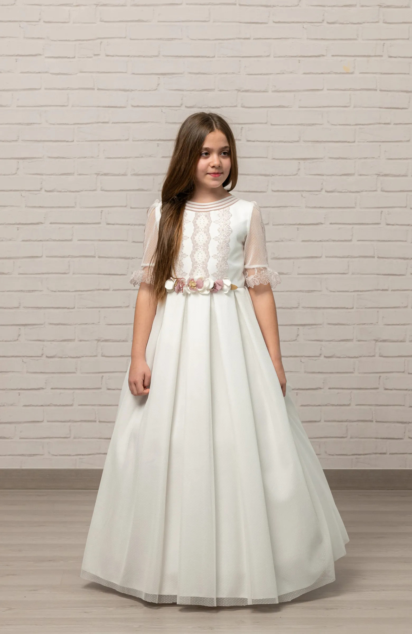 Vestido de Comunión niña Outlet en Vuvalu de San Fernando de Henares, Madrid