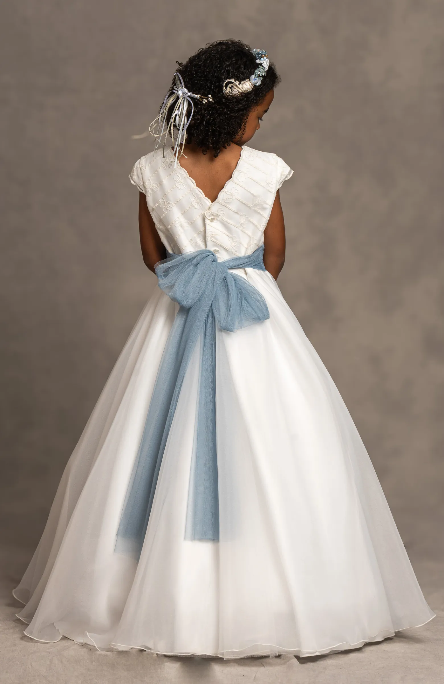 Vestido de Comunión niña Outlet largo capa fajín azul océano