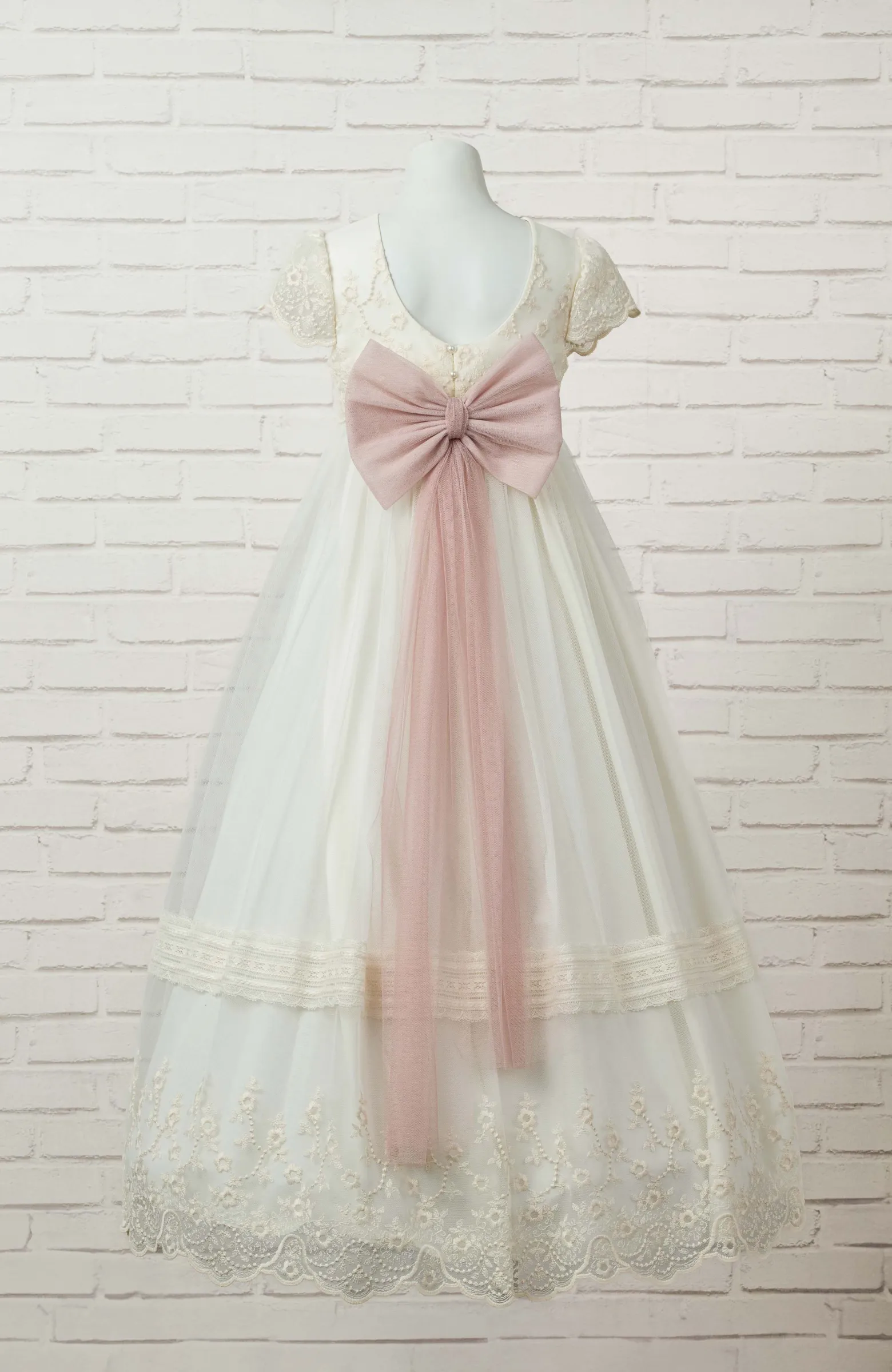 Vestido de Comunión niña Outlet en Madrid y guadalajara