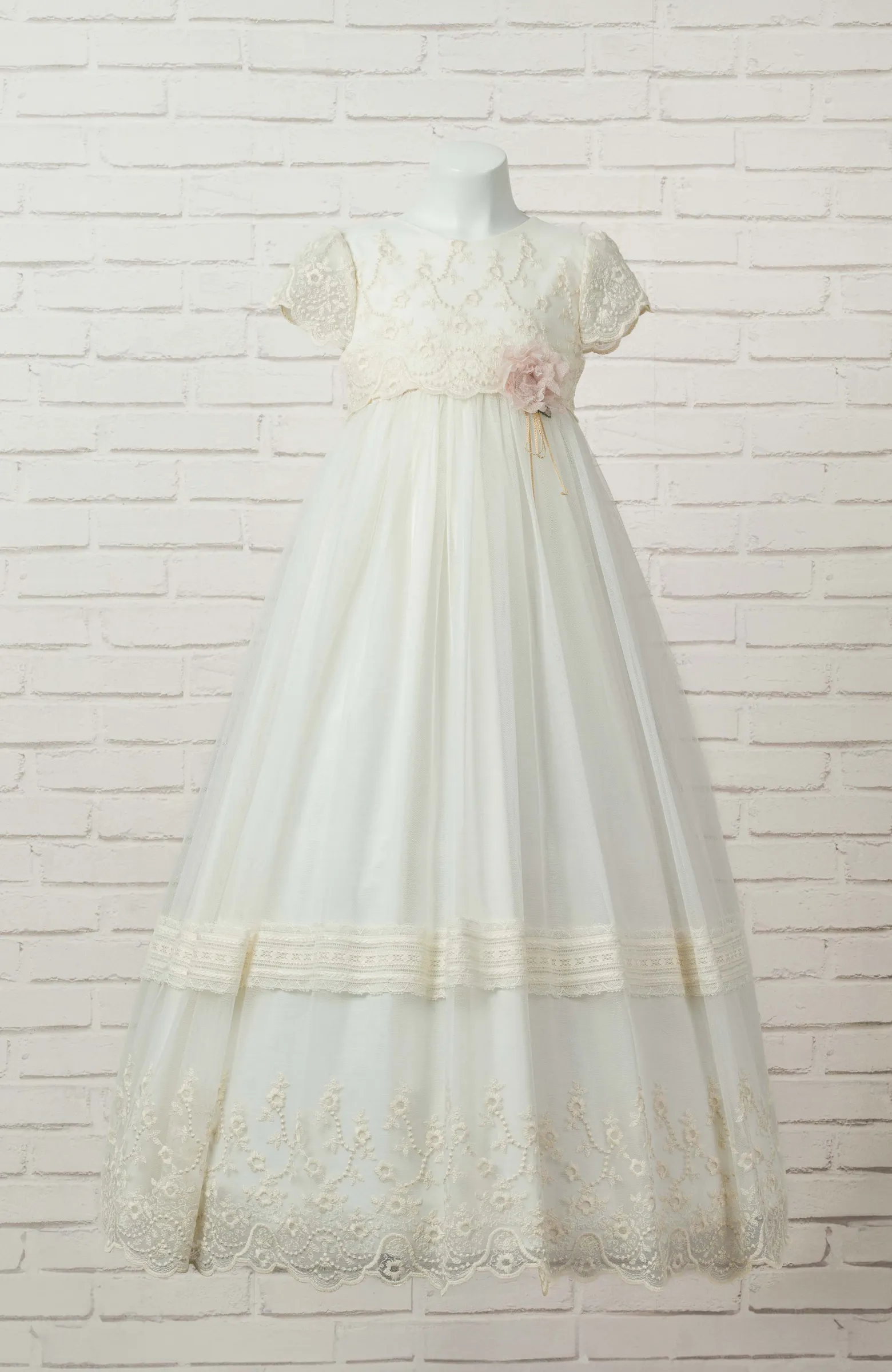 Vestido de Comunión niña Outlet bordado