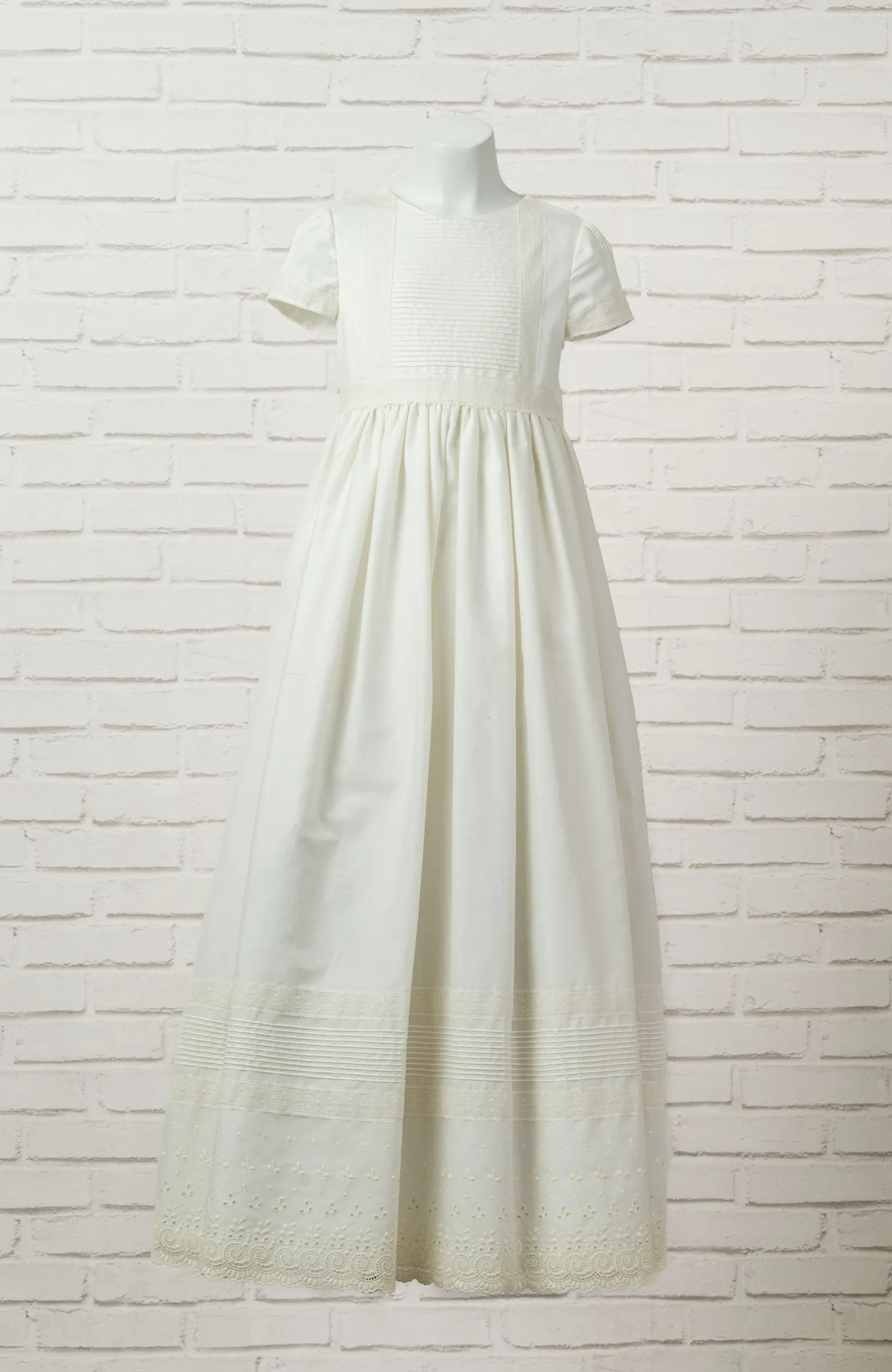 Vestido de Comunión niña Outlet de batista color crudo