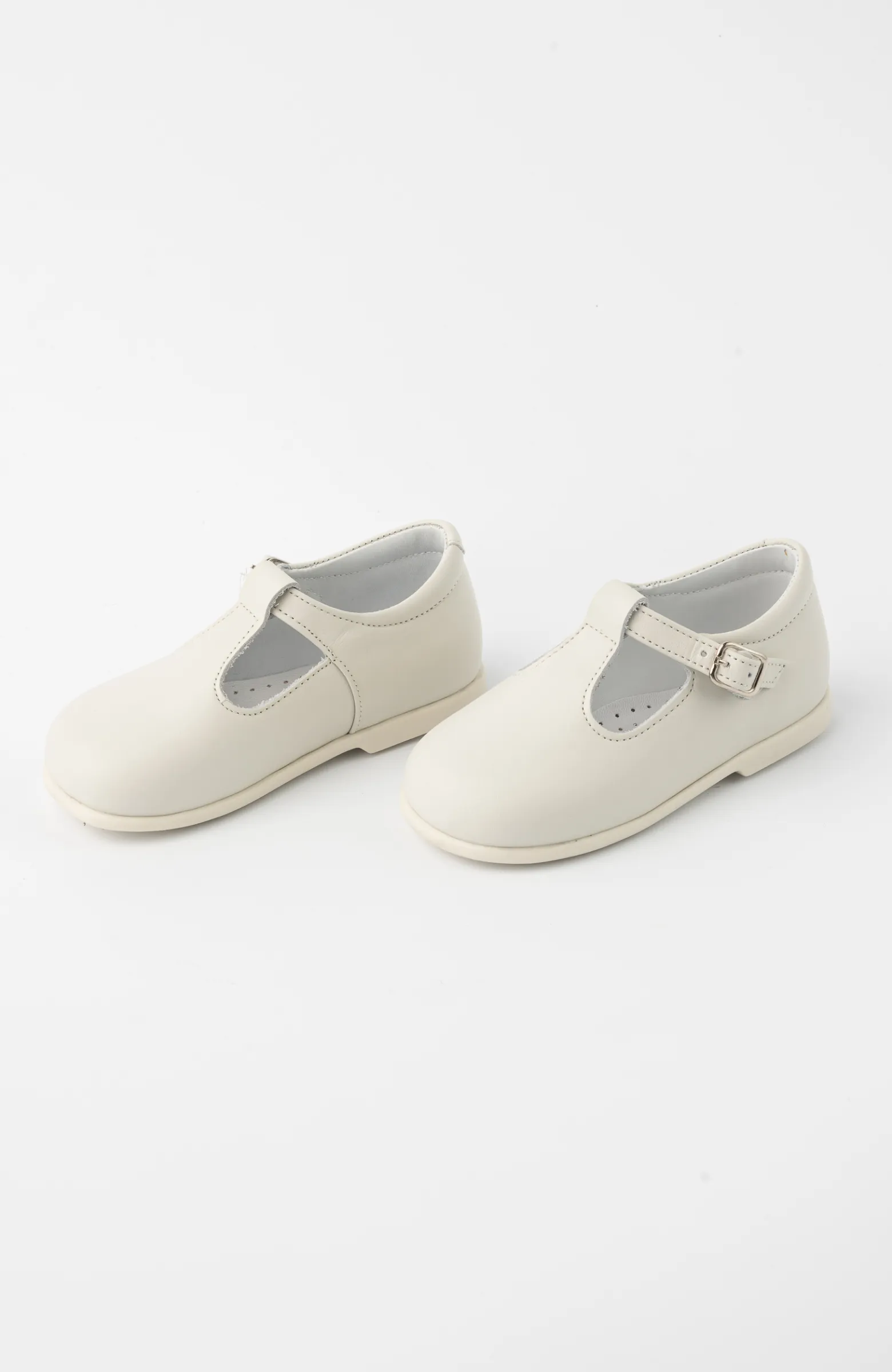 Zapato niño pepito suela goma crudo, ideal para Bautizo y Arras