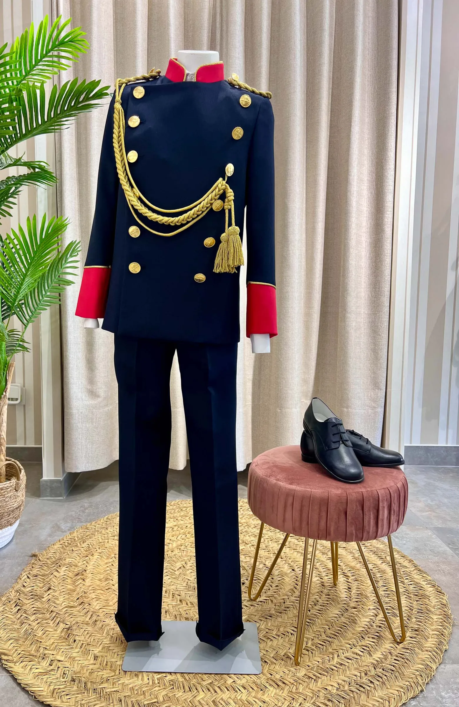 Traje de Comunión niño de Guardia Civil gala, con chaqueta, camisa y corbata y pantalón