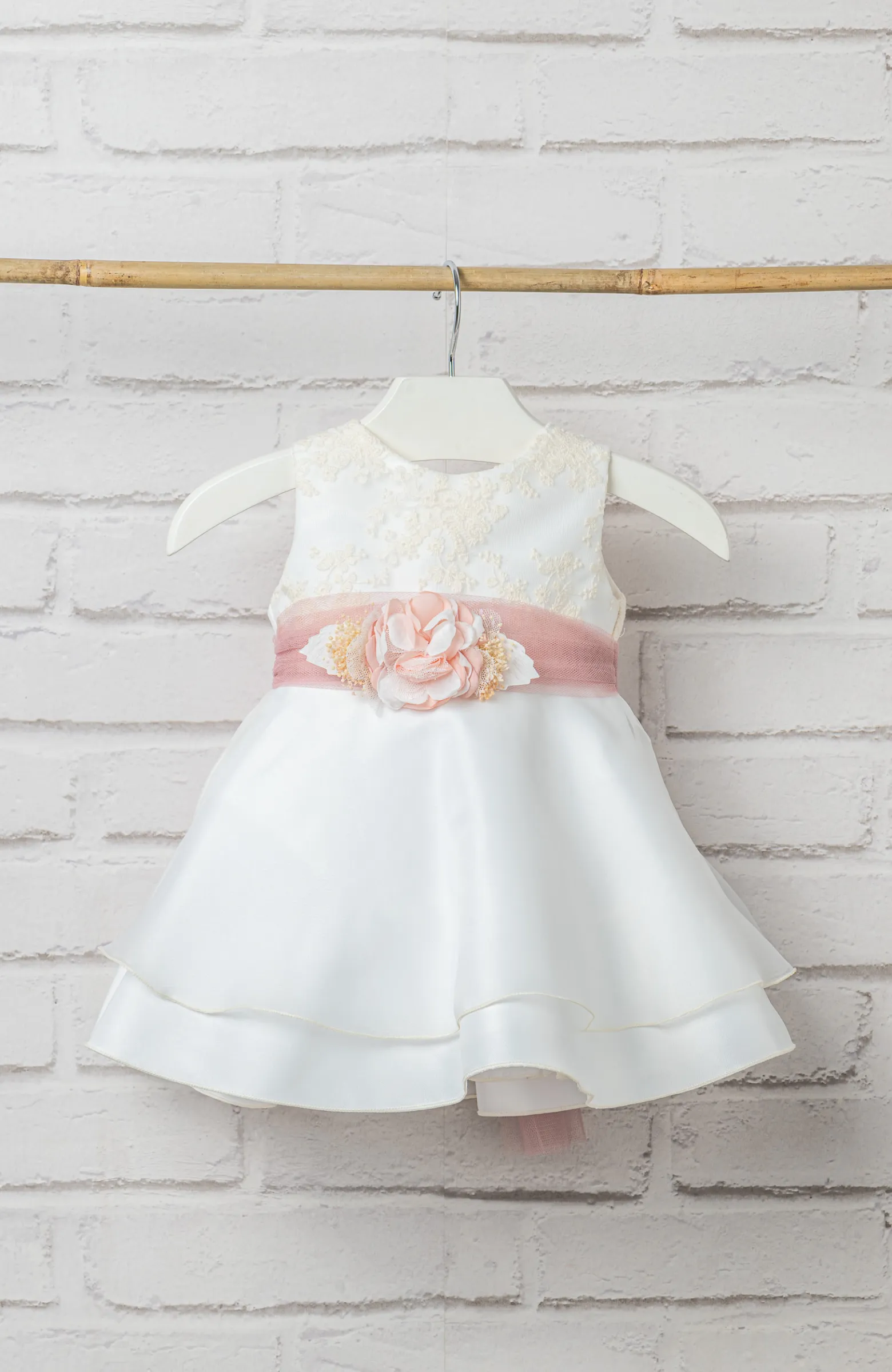 Vestido bautizo niña bebé falda capa fajín rosa cuerpo bordado, ideal para ceremonia infantil