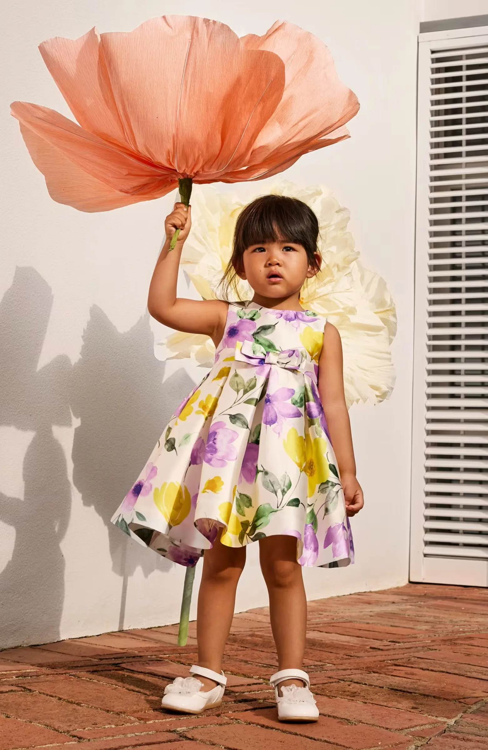 Vestido vestir niña bebé flores con falda de capa ideal para ceremonia infantil
