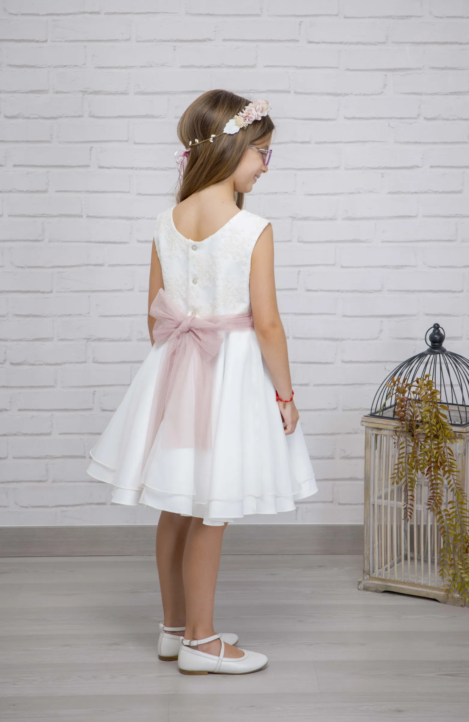 Vestido de Arras niña con falda de capa de Vuvalu