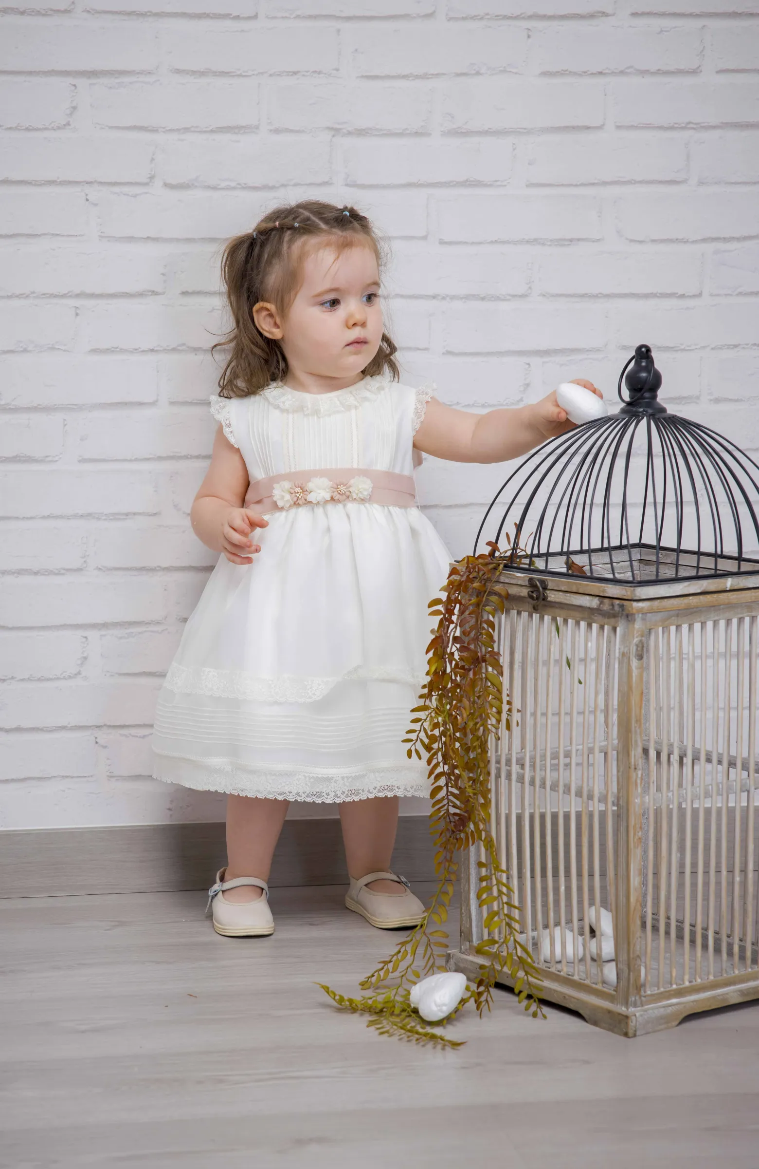 Vestido Bautizo niña bebé con fajín rosa Amaya Vestido Bautizo niña bebé con fajín rosa Amaya