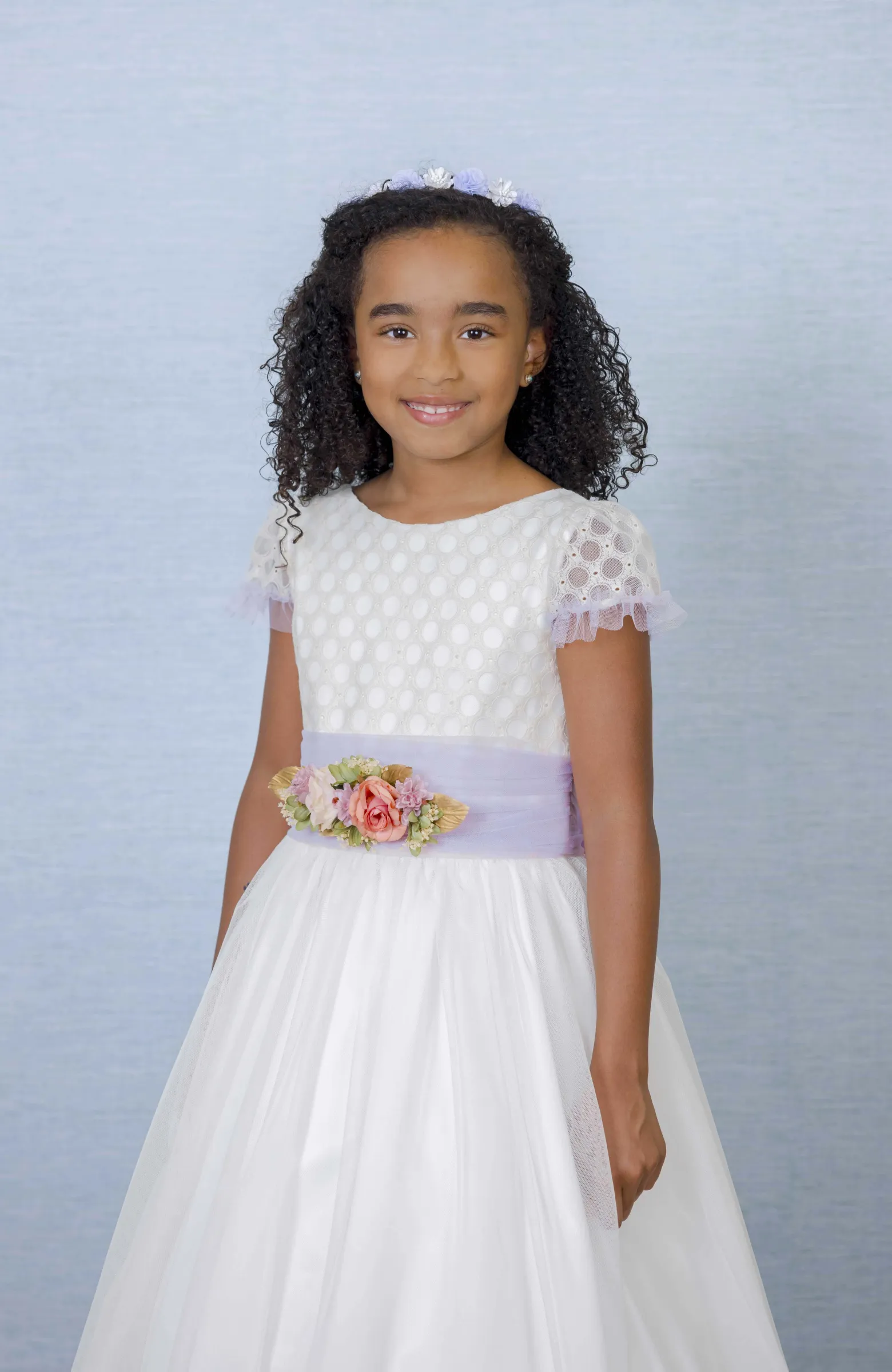 Vestido Comunión niña con fajín lila