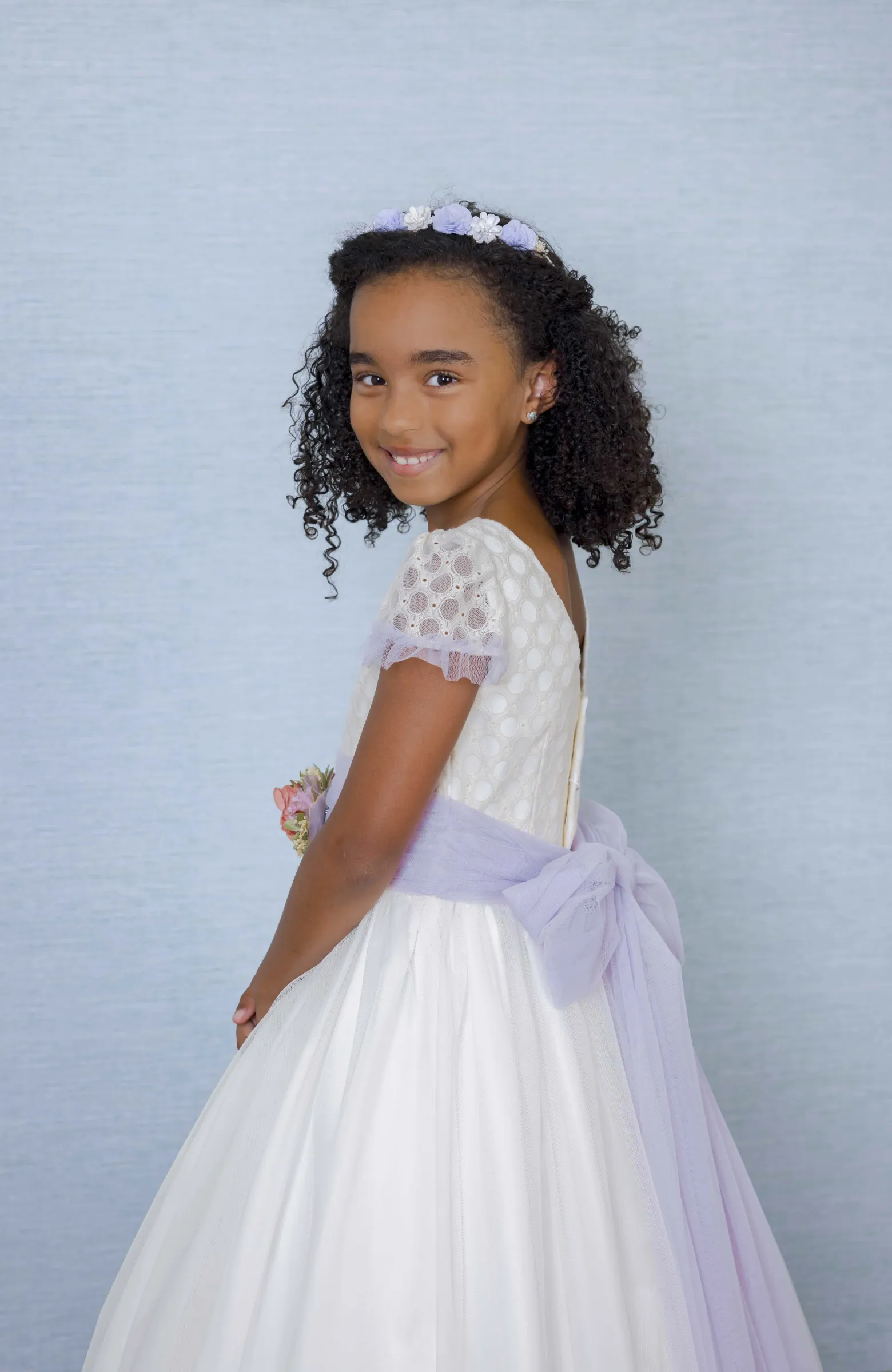Vestido Comunión niña con fajín lila
