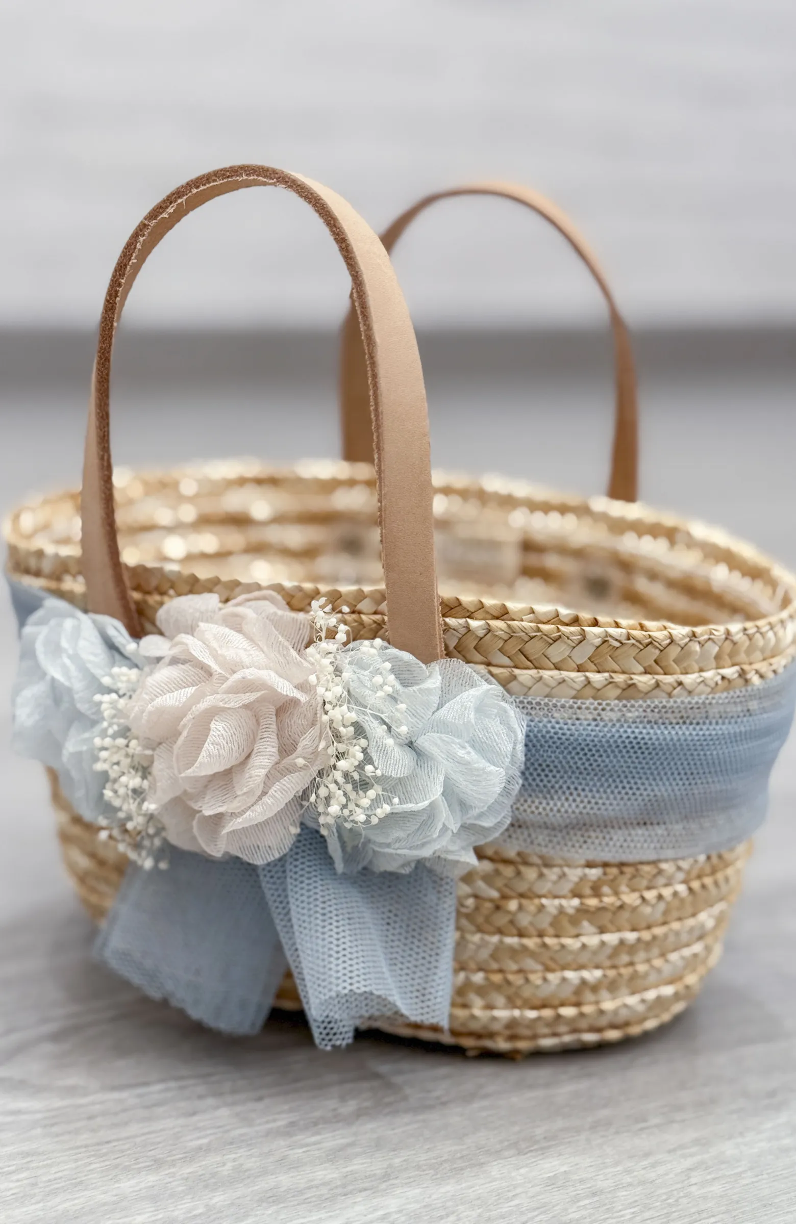 Capazo niña flores verdes Capazo niña flores verdes