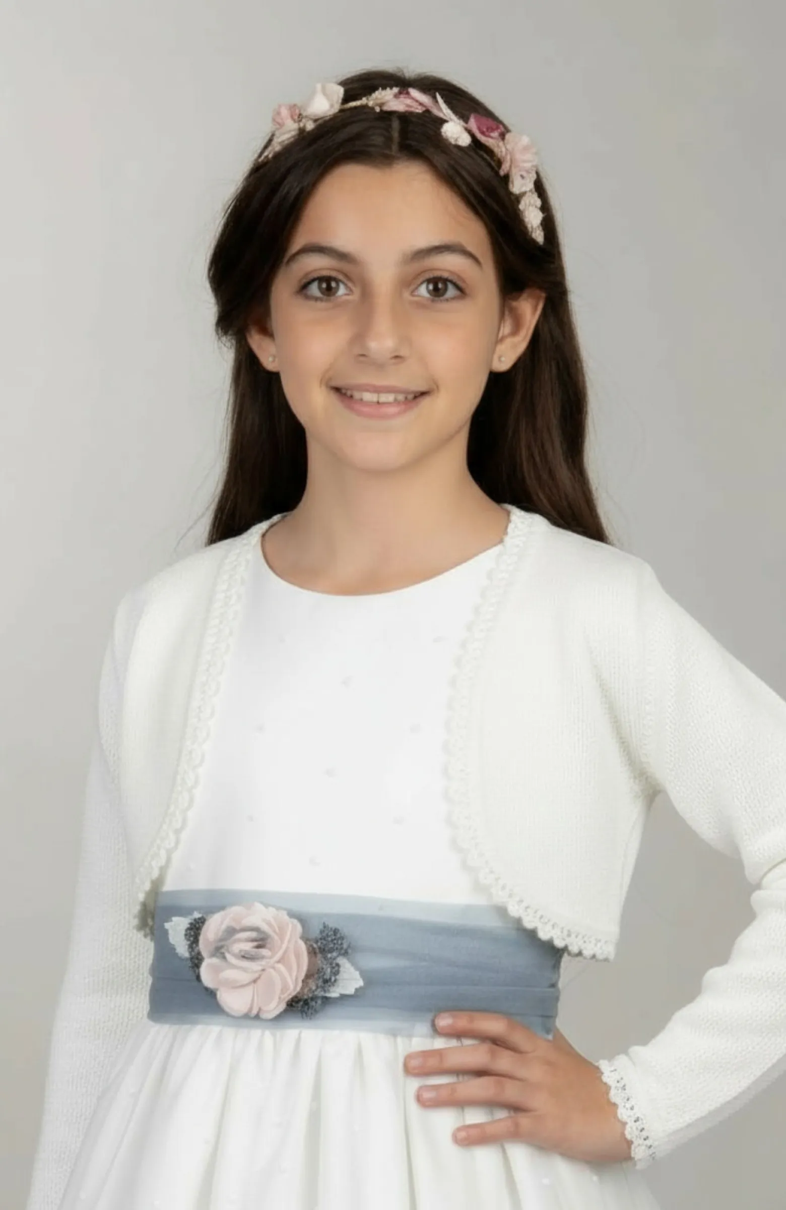 Chaqueta niña ceremonia color crudo Morón Chaqueta niña ceremonia color crudo Morón