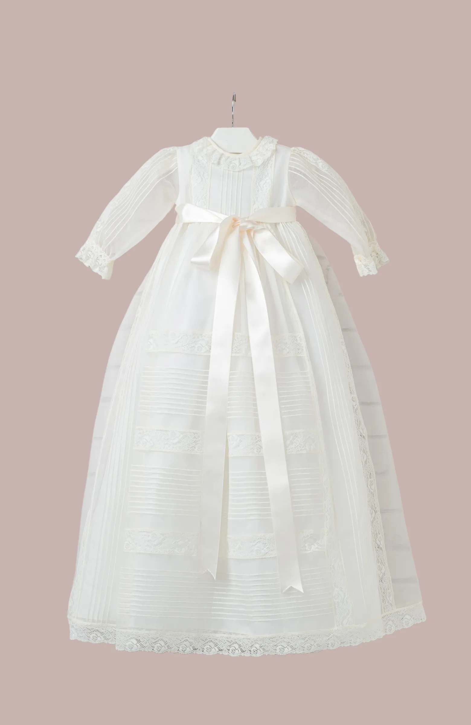 Faldón de Bautizo con capota clásico color crudo Pereruela Faldón de Bautizo con capota clásico color crudo Pereruela