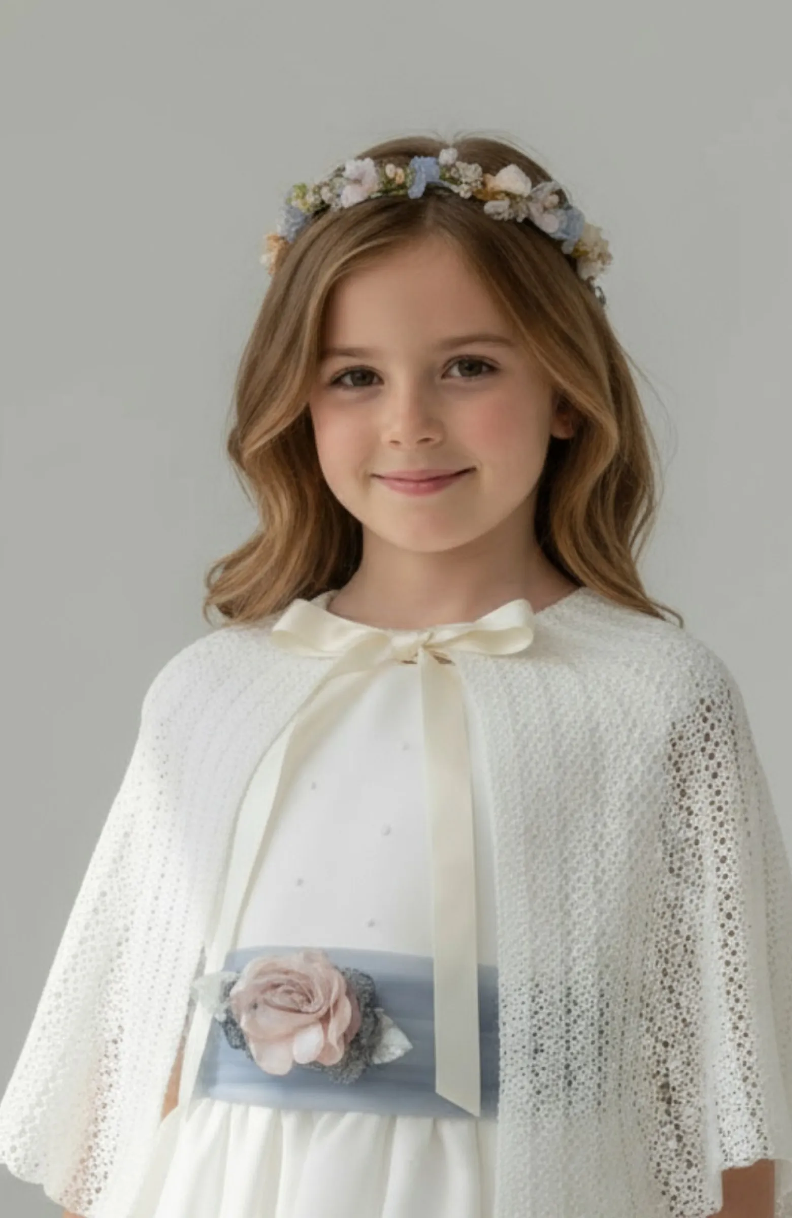 Capa niña Comunión color crudo Barca Capa niña Comunión color crudo Barca