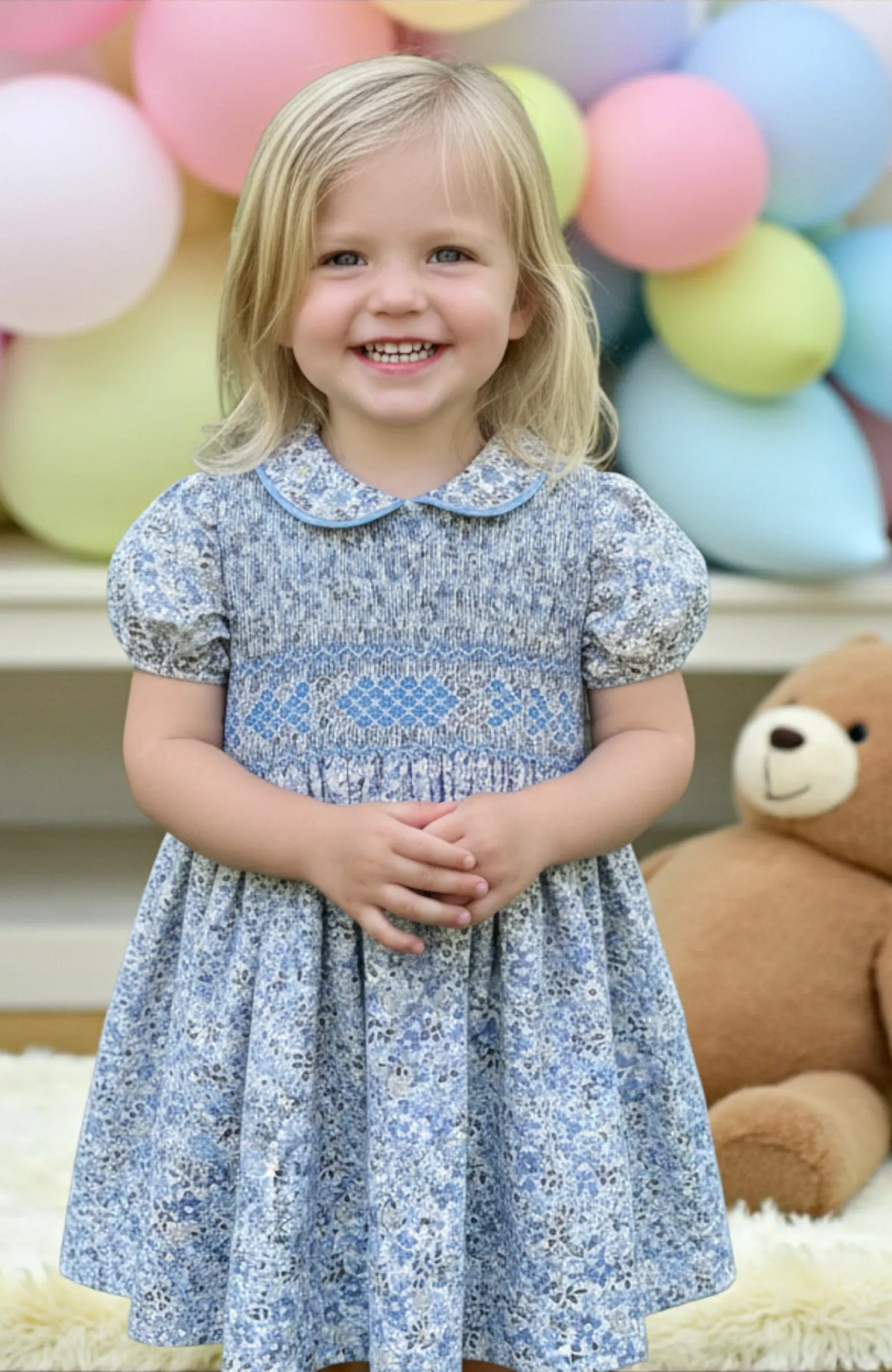 Vestido de nido de Abeja Noemí Vestido infantil con nido de abeja  hecho en España Noemí