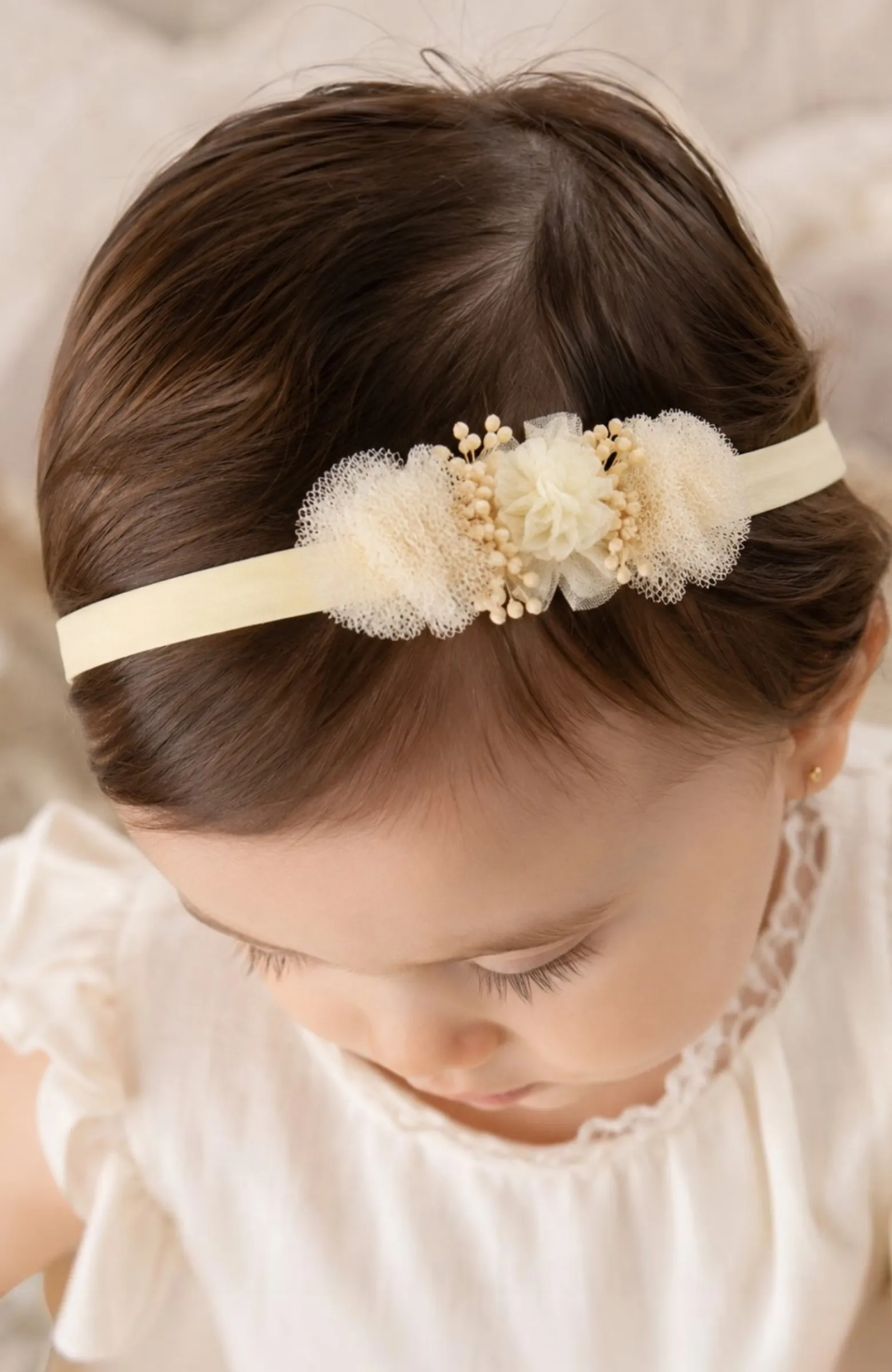 Diadema bébé elástica detalle Floral beig