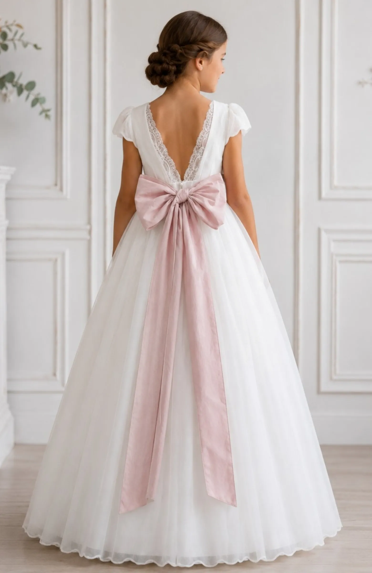 Vestido de niña de Comunión Hoja